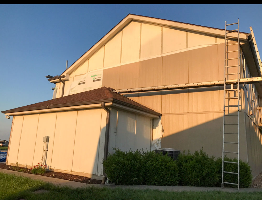 Mr. Home Renewal crew in Independence